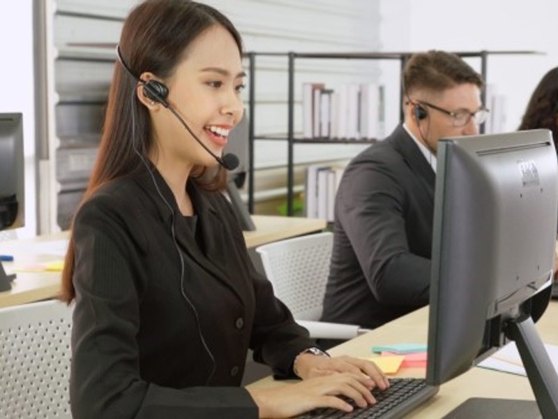 Hình ảnh hỗ trợ khách hàng 24/7 của M88